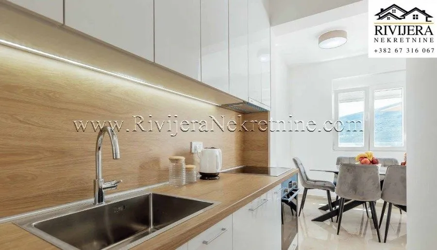 Prodaja, dvosoban stan, 120m², Baošići, Herceg Novi
