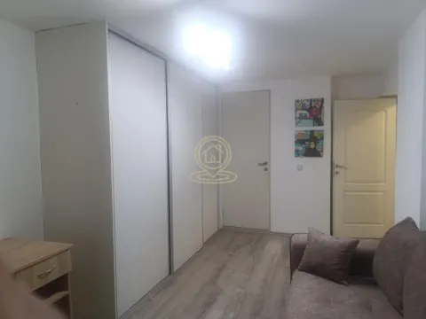 Rent, four bedroom apartment, 80m², Severni Bulevar, Zvezdara Sve Podlokacije - image 6