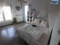 Prodaja, četvorosoban stan, 113m2, Petlovo Brdo, Beograd