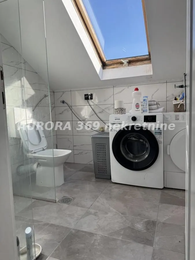 Sale, four bedroom apartment, 130m², Ruma, Srbija