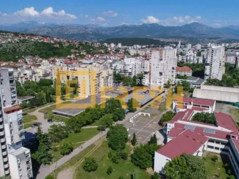 Sale, office space, 972m², Blok 5, Podgorica - image 3