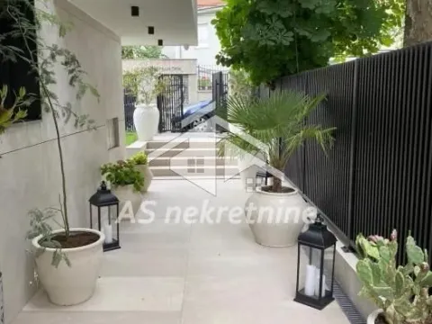 Rent, three bedroom apartment, 145m², Neimar, Vračar Sve Podlokacije - image 18