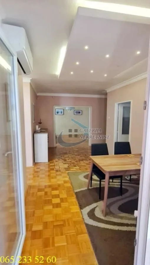 Sale, three bedroom apartment, 75m², Farmaceutski Fakultet, Voždovac Sve Podlokacije