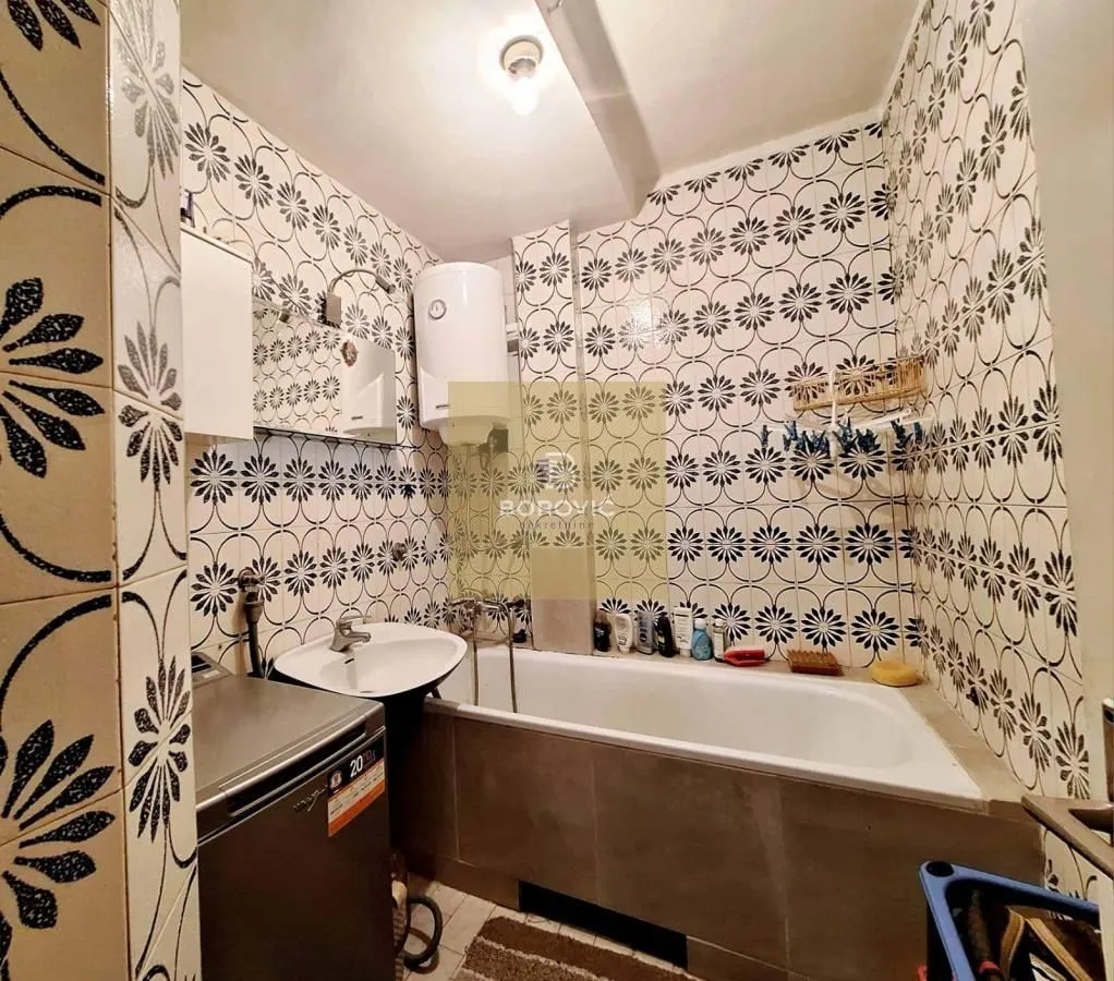 Sale, three bedroom apartment, 79m², Miljakovac, Rakovica