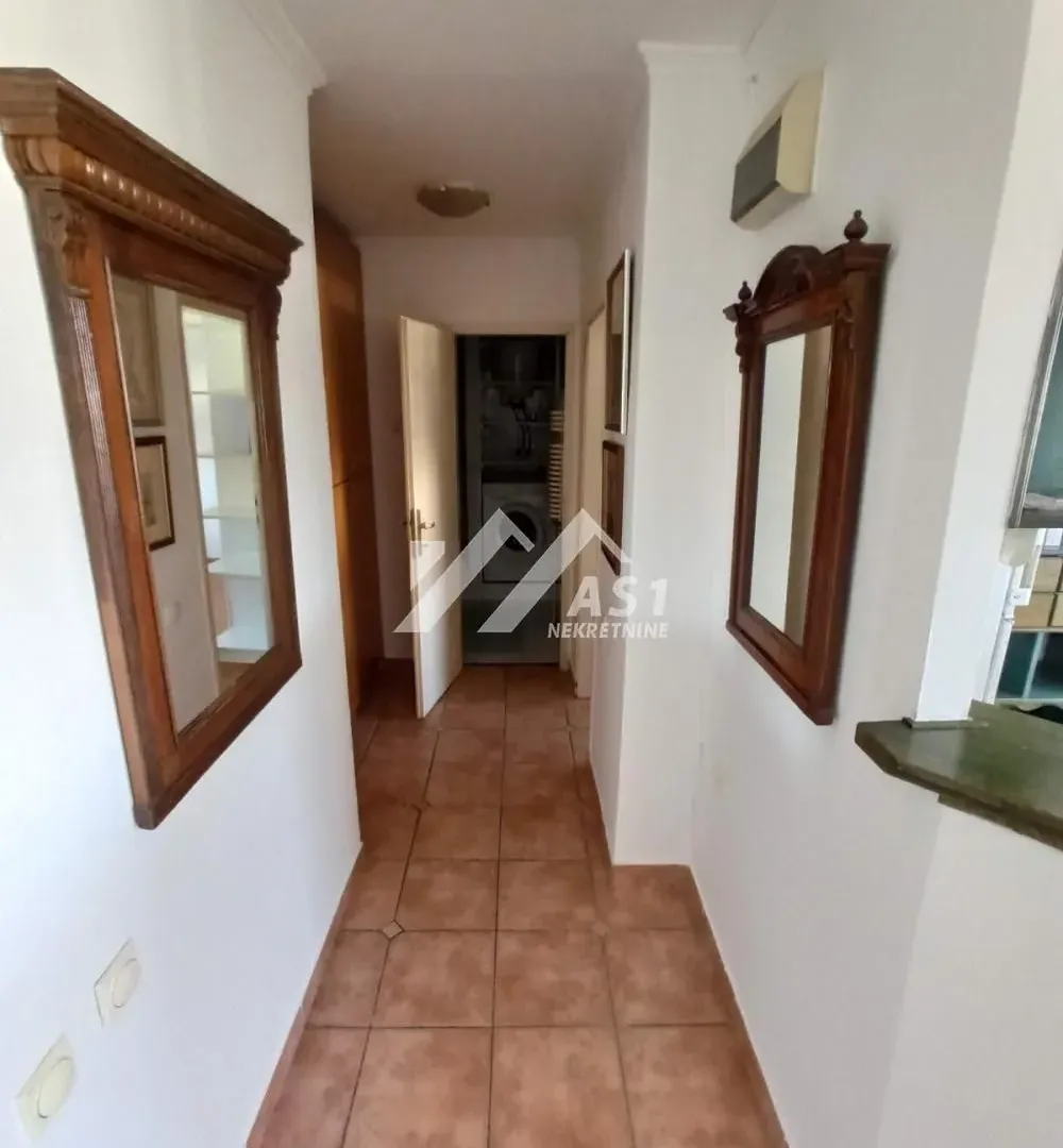 Izdavanje, dvosoban stan, 56m², Liman 2, Novi Sad Sve Podlokacije