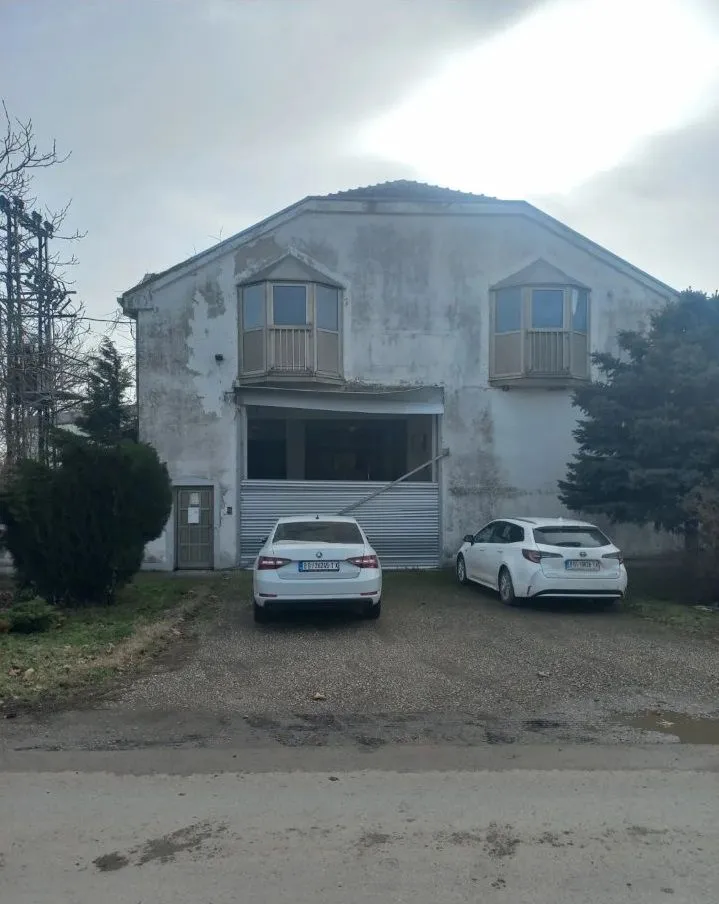 Sale, office space, 1310m², Baranda, Opovo