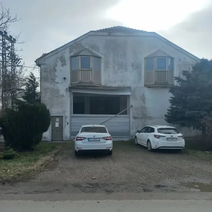 Sale, office space, 1310m², Baranda, Opovo