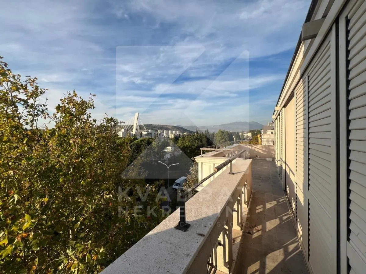 Rent, office space, 864m², Centar, Podgorica