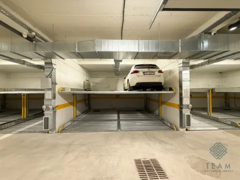 Izdavanje, trosoban stan, 163m², Preko Morače, Podgorica - image 23