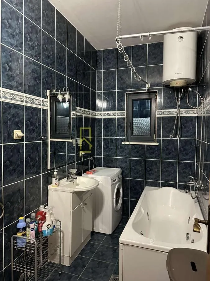 Rent, house, 170m², Gornja Gorica, Podgorica