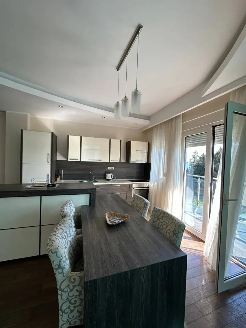 Prodaja, trosoban stan, 91m², Bečići, Budva