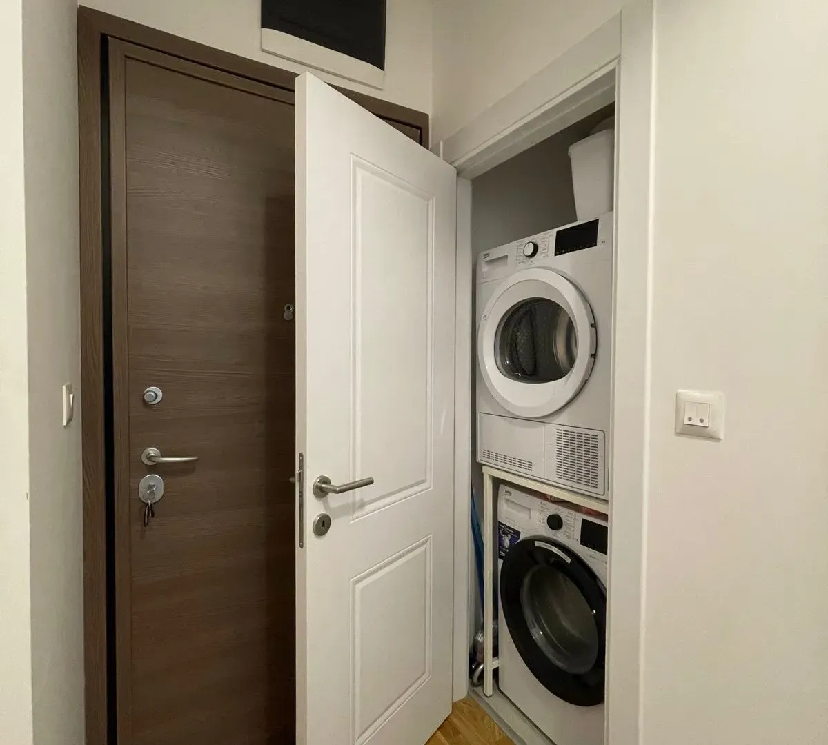 Prodaja, dvosoban stan, 92m², Zabjelo, Podgorica