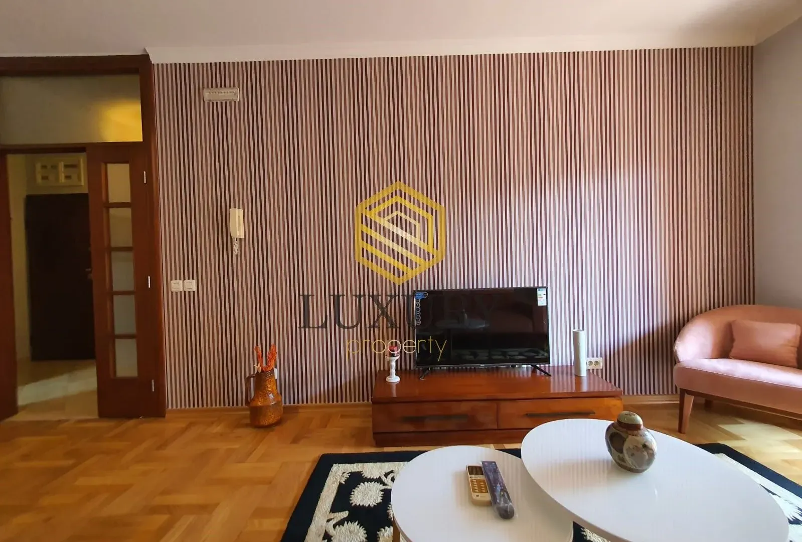 Izdavanje, jednosoban stan, 51m², Gorica C, Podgorica