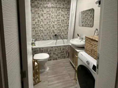 Izdavanje, četvorosoban stan, 114m², Grbavica, Novi Sad Sve Podlokacije - image 10