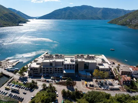 Prodaja, trosoban stan, 185m², Risan, Kotor - image 2