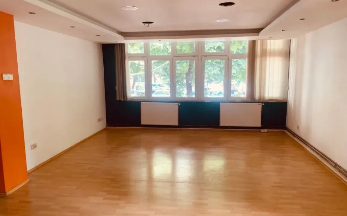 Prodaja, poslovni prostor, 188m², Medijana, Niš