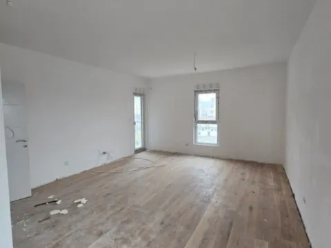 Izdavanje, dvosoban stan, 82m², Zabjelo, Podgorica