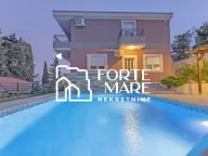 Sale, five bedroom apartment, 272m², Baošići, Herceg Novi - image 8