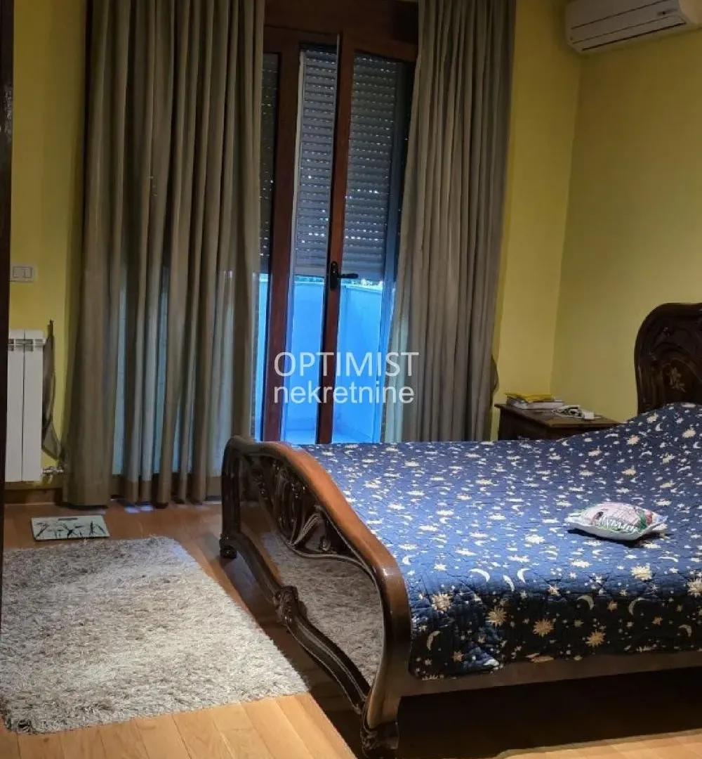 Sale, four bedroom apartment, 124m², Voždovac Sve Podlokacije, Beograd