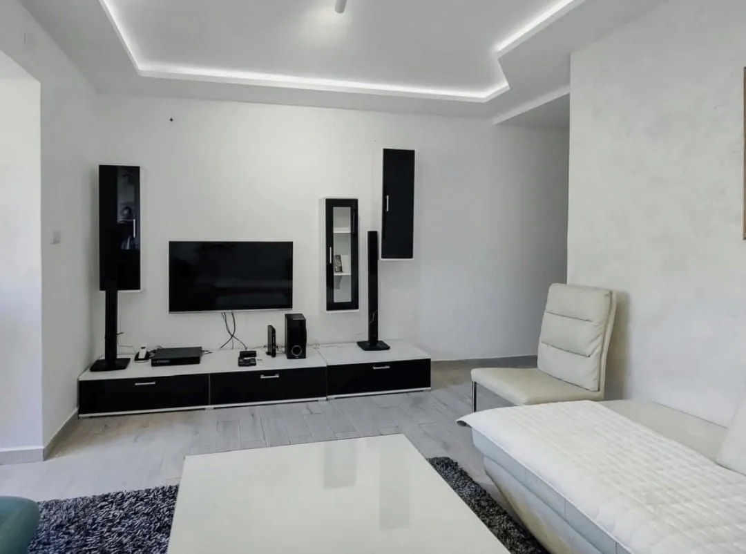 Sale, one bedroom apartment, 47m², Dobrota, Kotor