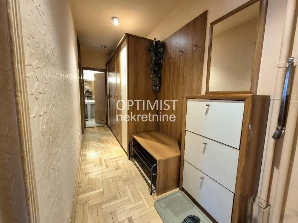 Izdavanje, trosoban stan, 51m², Čukarica, Beograd