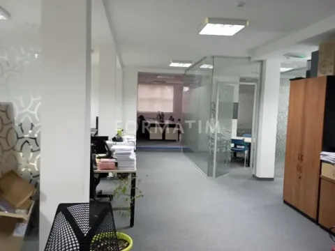 Izdavanje, poslovni prostor, 1603m², Bezanijska Kosa 1, Bežanijska Kosa Sve Podlokacije - image 2