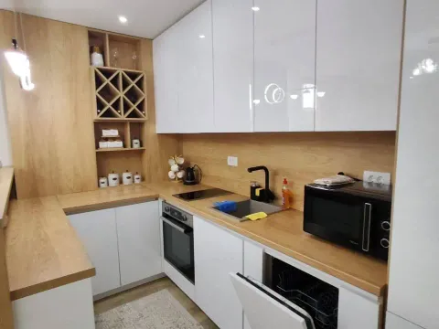 Rent, two bedroom apartment, 60m², Bečići, Budva - image 5