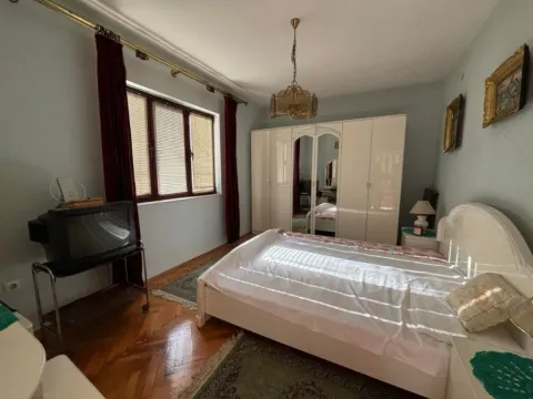 Prodaja, kuća, 200m², Grlić, Danilovgrad - image 10