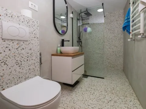 Izdavanje, kuća, 280m², Gorica C, Podgorica - image 5