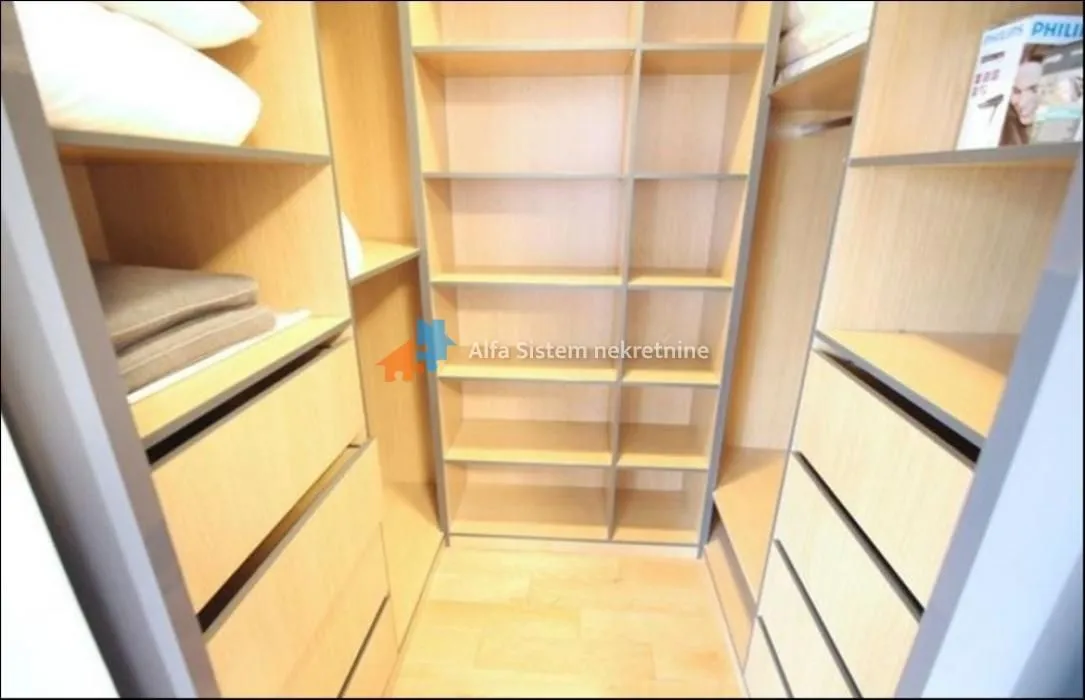 Izdavanje, trosoban stan, 115m², Palilula Sve Podlokacije, Beograd