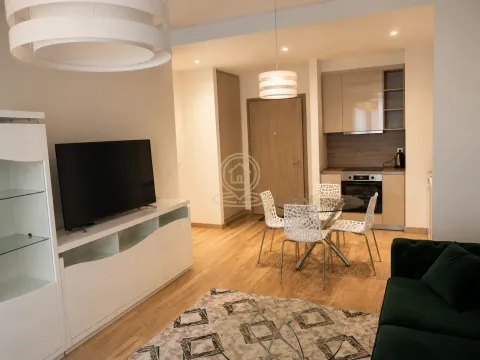 Izdavanje, dvosoban stan, 56m², Savski Venac, Beograd - image 4