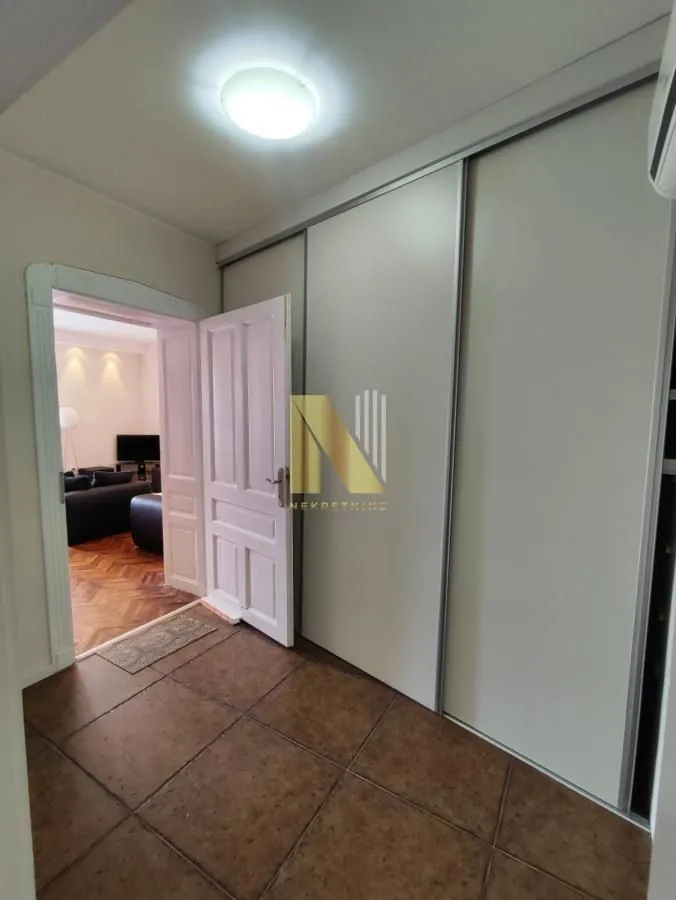 Prodaja, dvosoban stan, 63m², Centar, Novi Sad