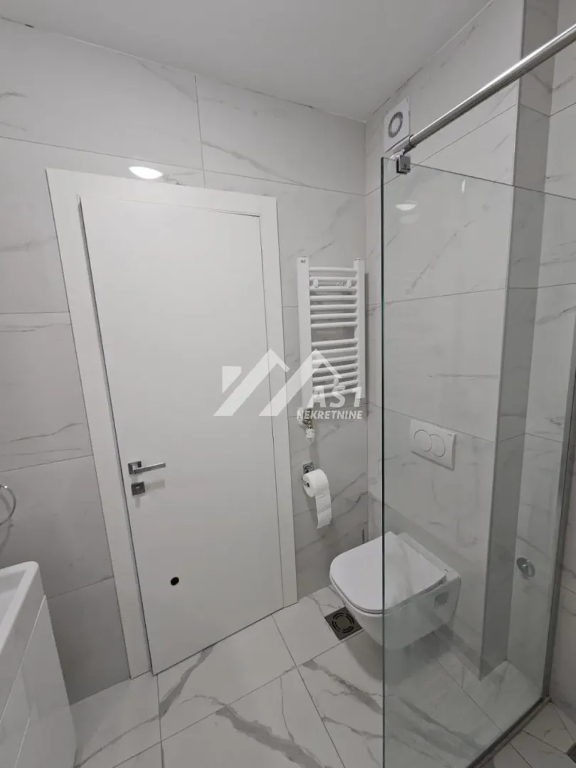 Izdavanje, dvosoban stan, 40m², Petrovaradin, Novi Sad