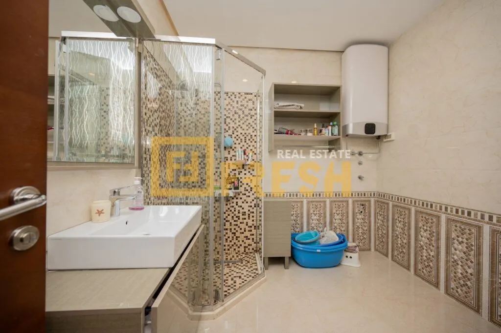 Prodaja, trosoban stan, 127m², Preko Morače, Podgorica