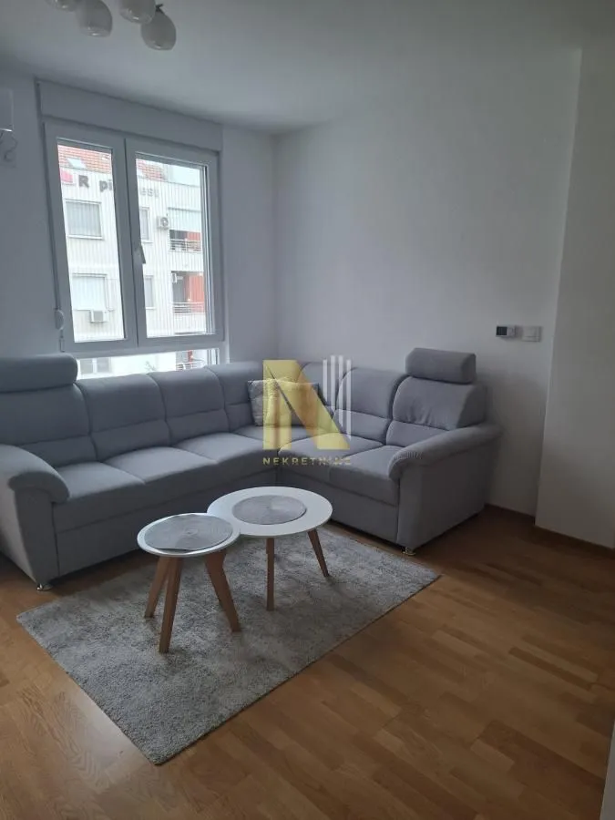 Izdavanje, jednosoban stan, 41m², Bulevar patrijarha Pavla, Novi Sad Sve Podlokacije