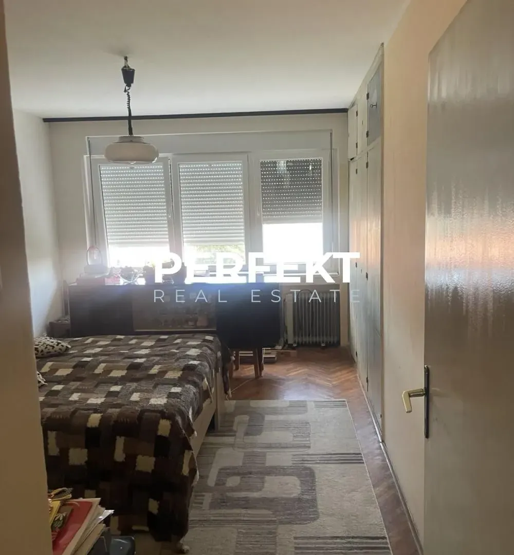Prodaja, dvosoban stan, 54m², Centar, Pančevo