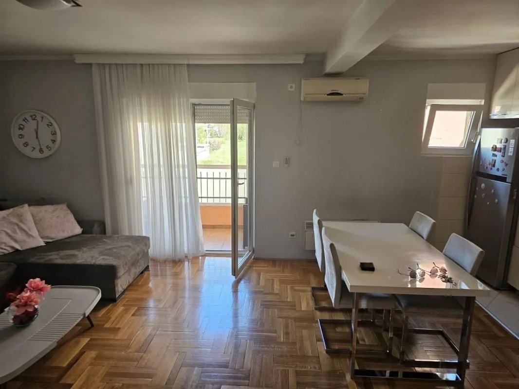 Prodaja, dvosoban stan, 76m², Zagorič, Podgorica