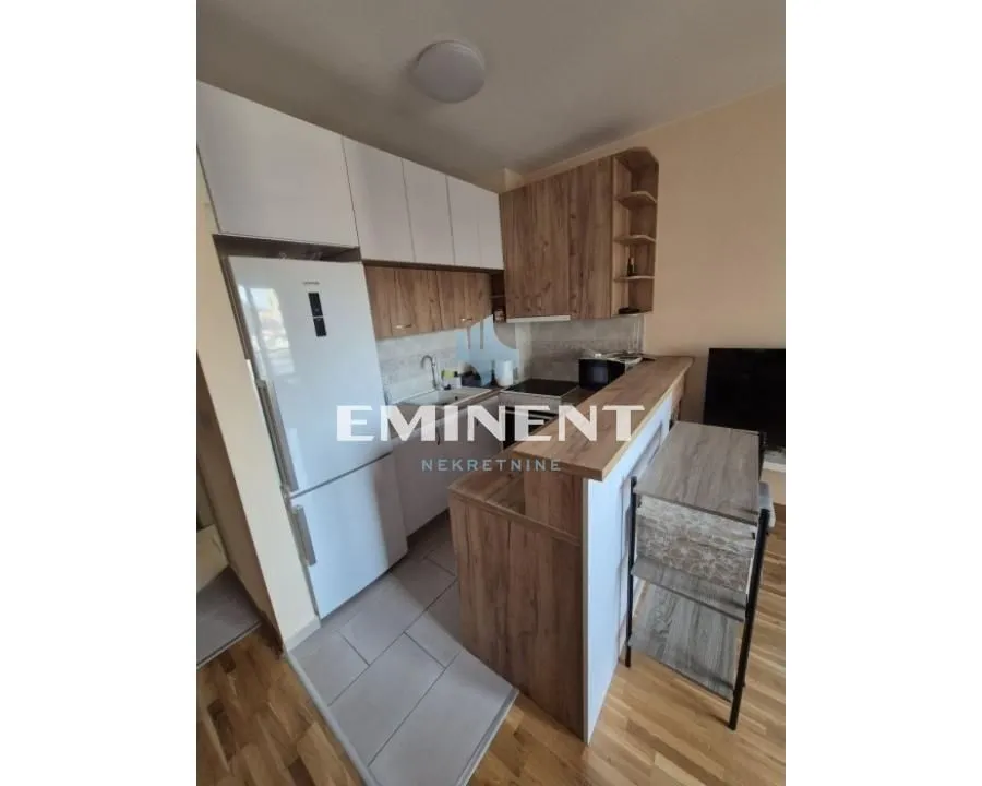 Rent, two bedroom apartment, 42m², Bogoslovija, Palilula Sve Podlokacije