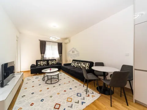 Izdavanje, jednosoban stan, 49m², Stari Aerodrom, Podgorica - image 3