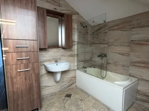 Rent, three bedroom apartment, 100m², Krivi Most, Podgorica - image 15