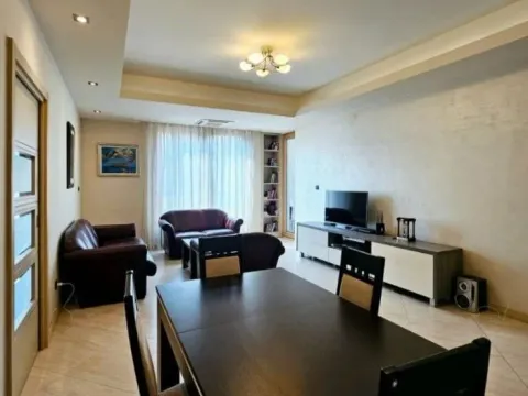 Prodaja, trosoban stan, 90m², Budva, Crna Gora - image 2
