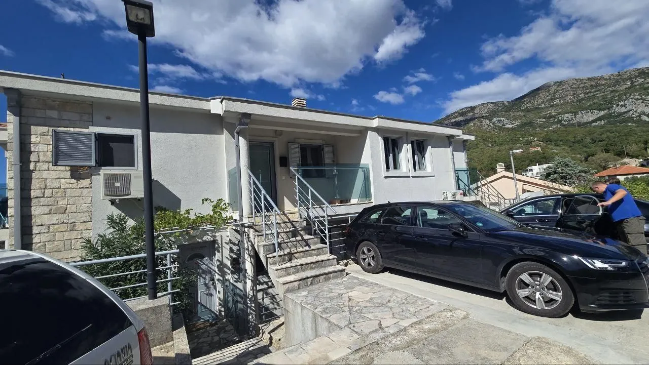 Sale, two bedroom apartment, 120m², Petrovac, Budva