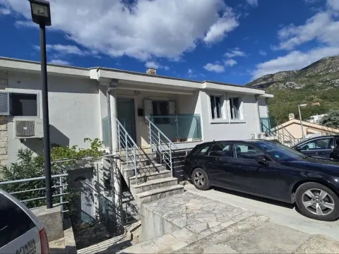 Sale, two bedroom apartment, 120m², Petrovac, Budva - image 9