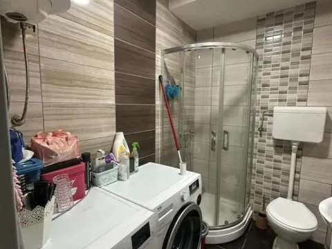 Prodaja, trosoban stan, 82m², Ćuprija, Srbija - image 12