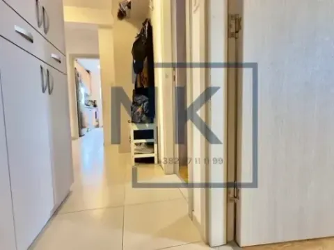 Prodaja, trosoban stan, 78m², Stari Aerodrom, Podgorica - image 11