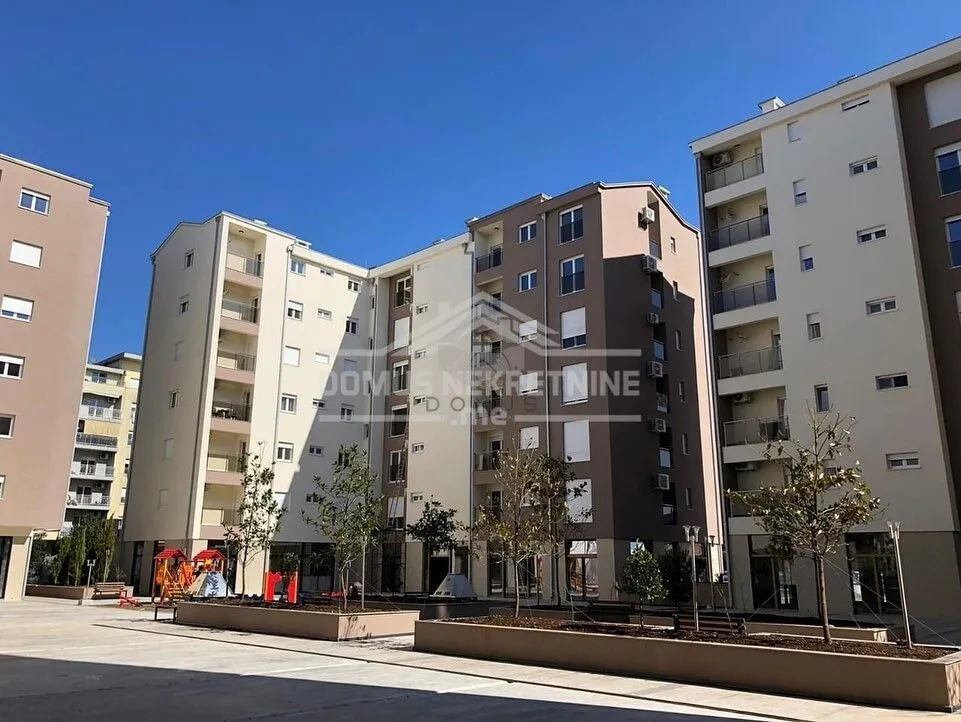 Prodaja, jednosoban stan, 45m², Blok 9, Podgorica