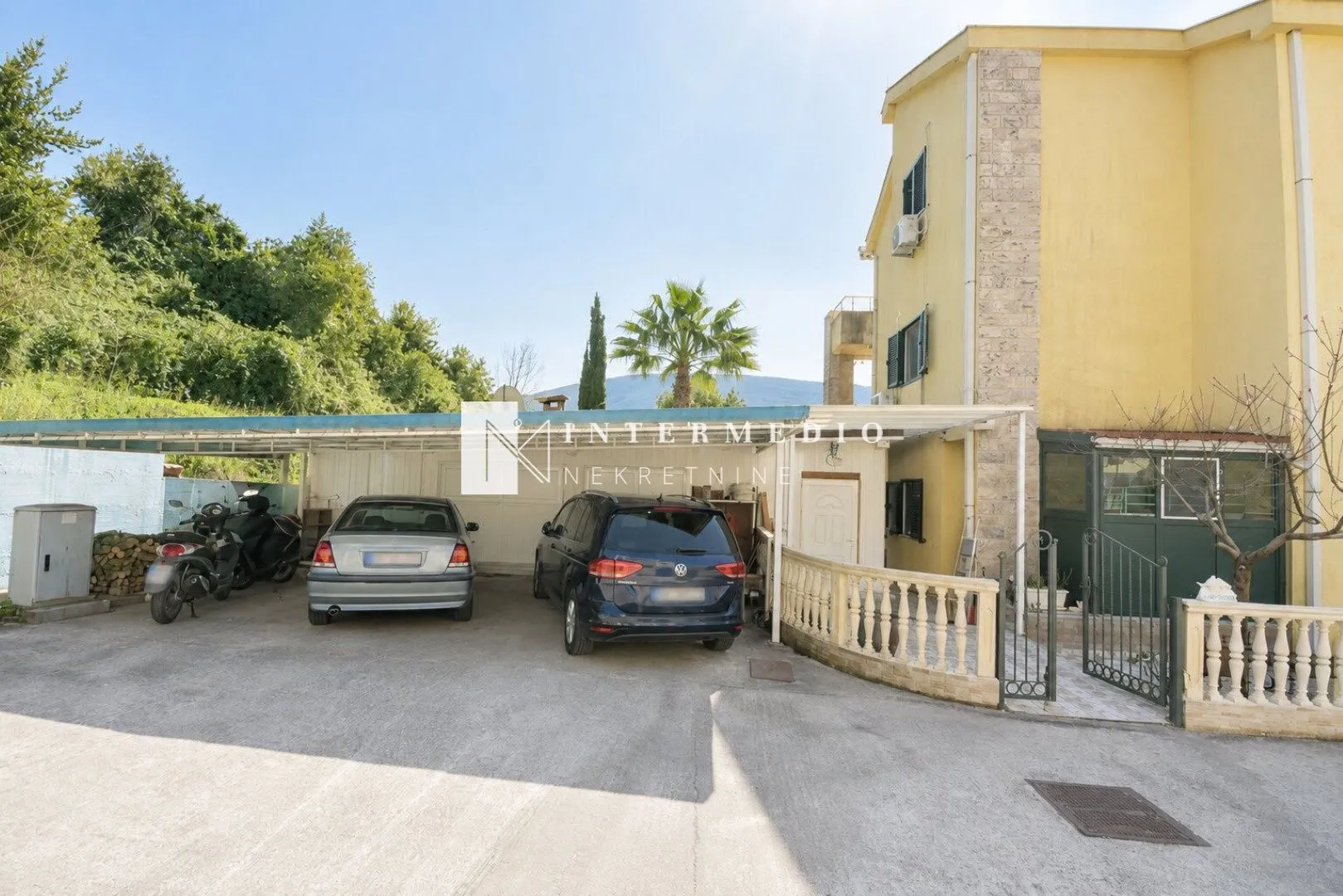 Prodaja, trosoban stan, 114m², Đenovići, Herceg Novi