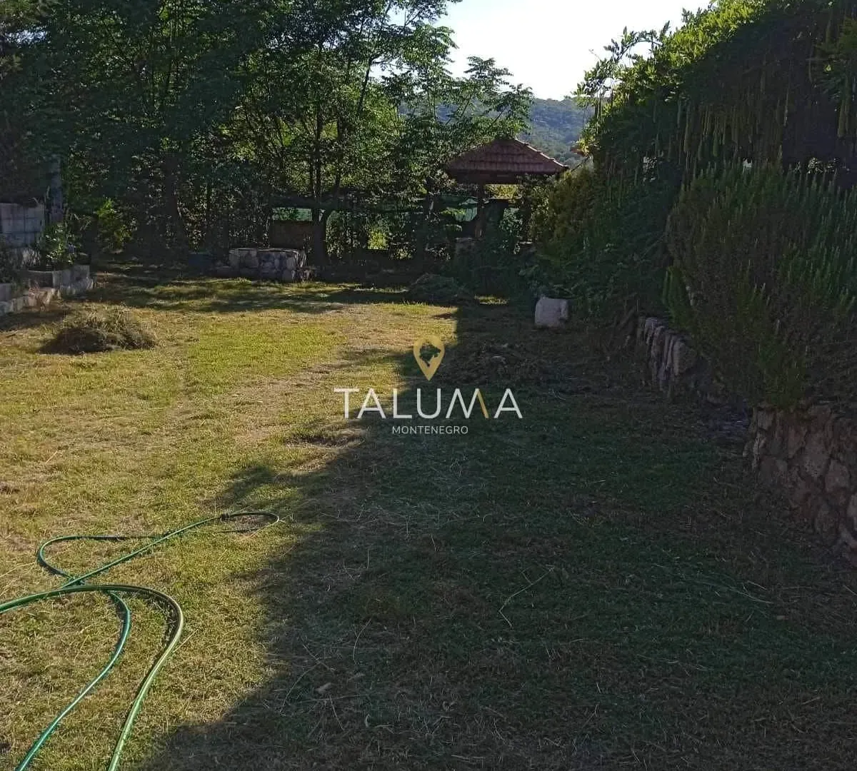 Prodaja, plac, 645m², Radanovići, Kotor