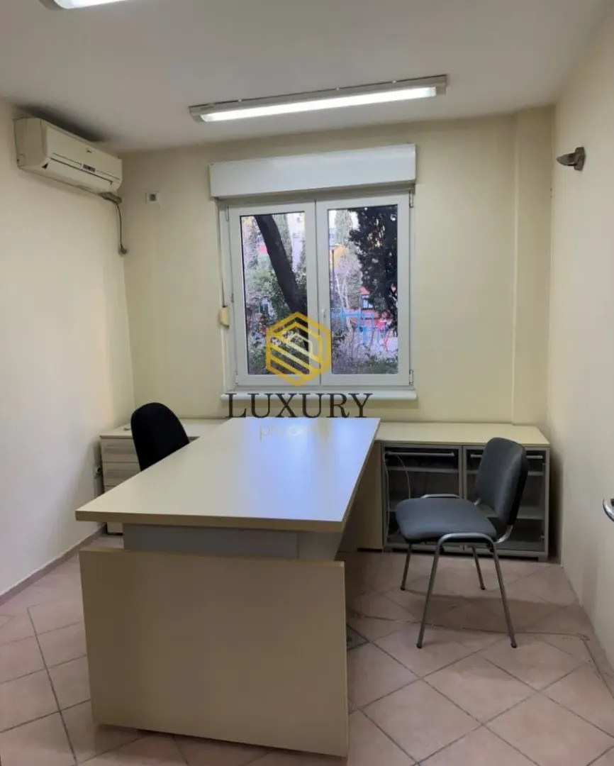 Izdavanje, poslovni prostor, 45m², Preko Morače, Podgorica