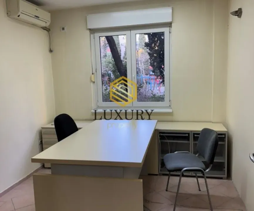 Izdavanje, poslovni prostor, 45m², Preko Morače, Podgorica